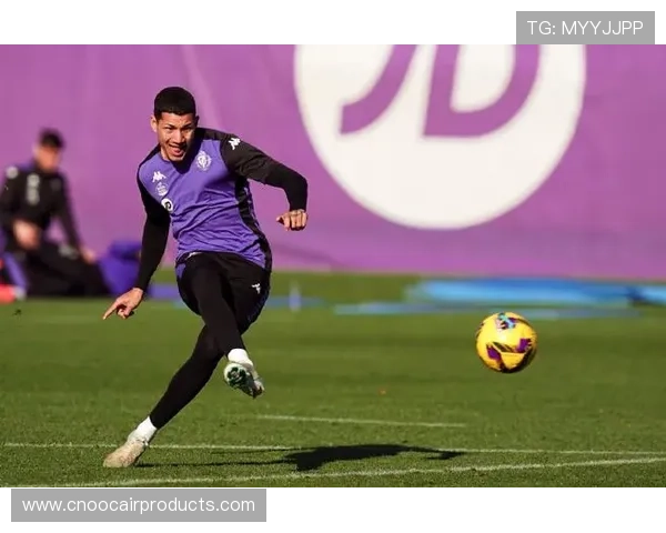 巴拉多利德俱乐部宣布新赛季目标 积极引援力争提升联赛排名 巴拉多利德俱乐部宣布新赛季目标 积极引援力争提升联赛排名