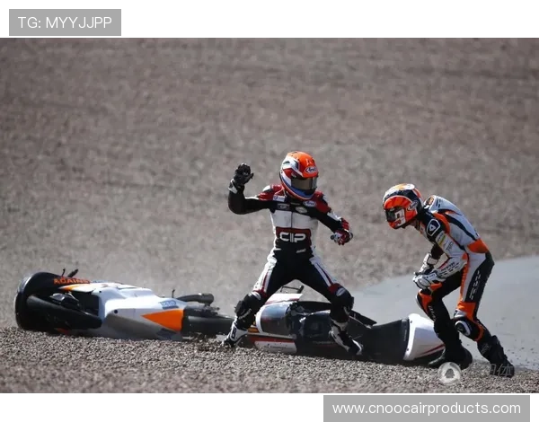 摩托车大奖赛赛季精彩回顾 新兴车手崭露头角 老将依然争锋