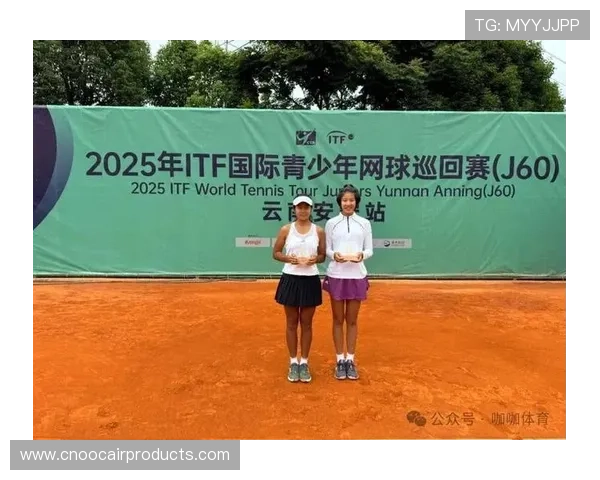 网球赛事精彩纷呈 世界顶级选手争夺年度冠军殊荣 网球赛事精彩纷呈 世界顶级选手争夺年度冠军殊荣